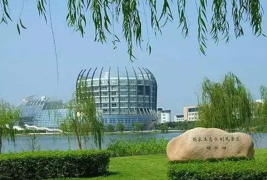 東華大學(xué)